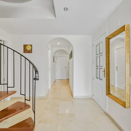 Spacious Penthouse In Elviria With 4 Pools And Large Terrace