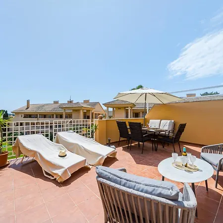 Appartement Spacious Penthouse In Elviria With 4 Pools And Large Terrace Marbellac